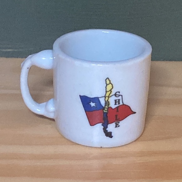 🌸 (2/$20) 3 Mini Mug Souveniers - Picture 6 of 9